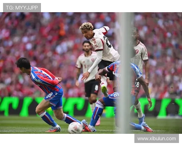 以弗林蓬复出状态火热全能属性助力利物浦新赛季冲击荣誉全力拼搏